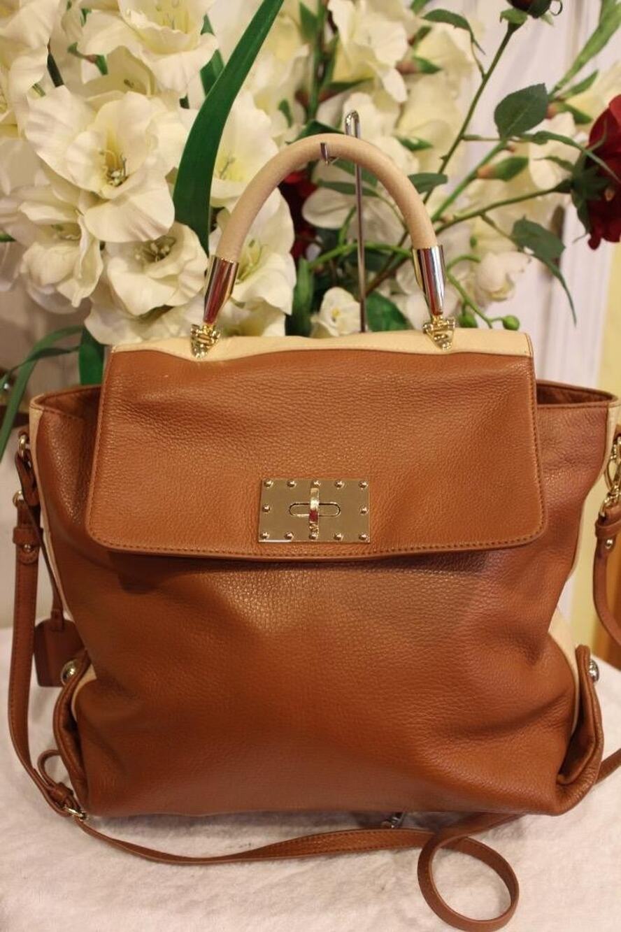 (z) Badgley Mischka flap turnlock convertible bag purse (pu700